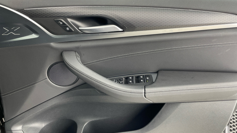 BMW X3 xDrive20i MHT M Sport 5dr Step Auto [Pro Pack] Petrol Estate